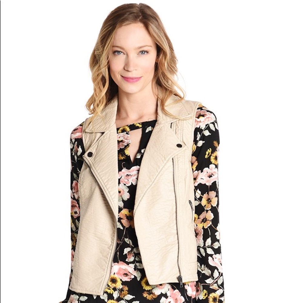 Cupcakes and Cashmere faux leather bailey vest